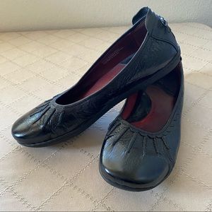 Born Black Leather Flat Shoes with Back Tie Up